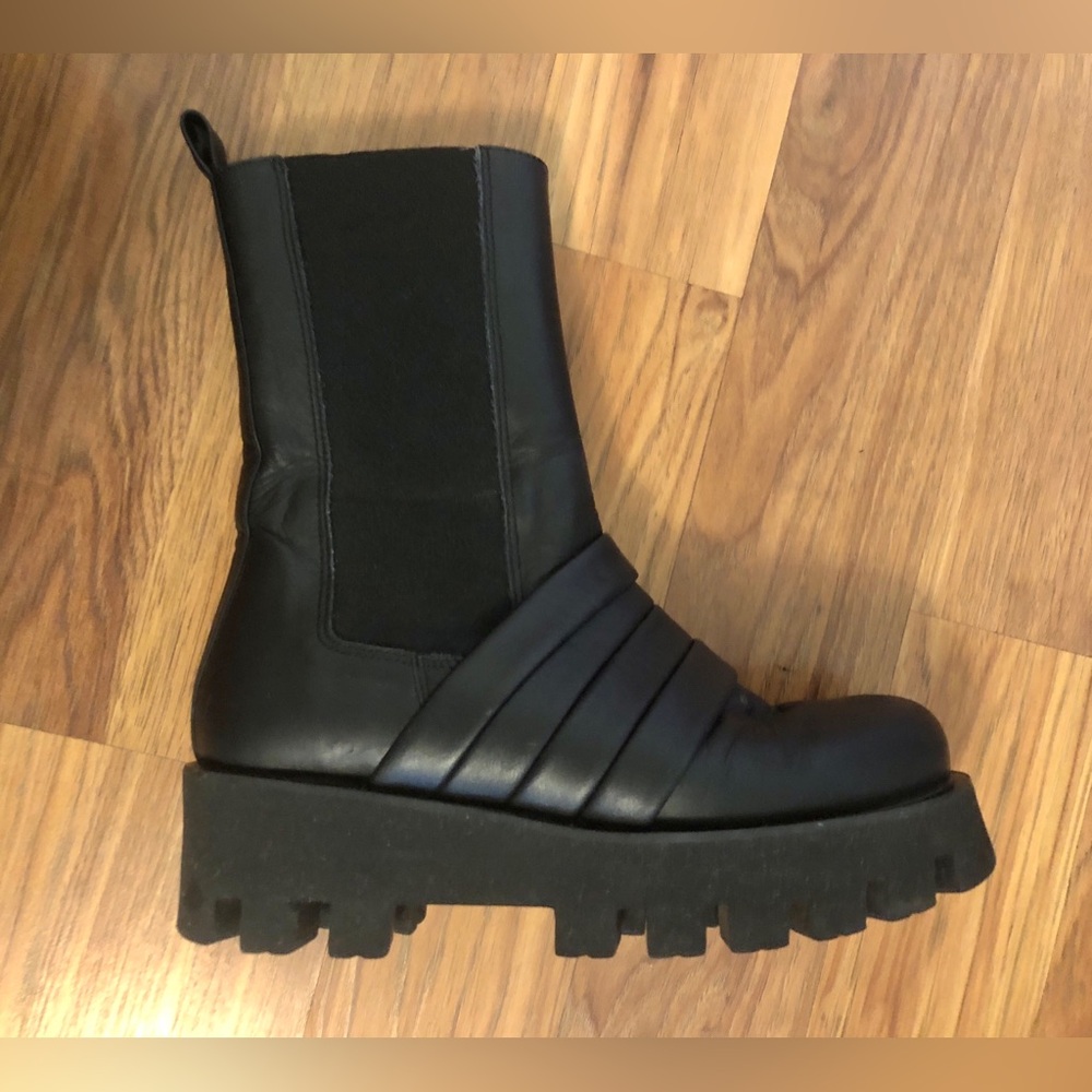 Paloma Barcelo Black Leather Chunky Chelsea Boots size 39 or 8.5 Spain Moto - Picture 5 of 13